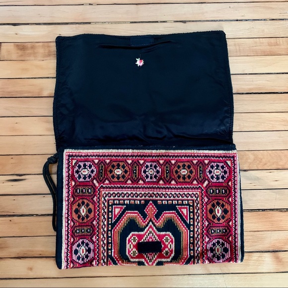 🍃 vintage carpet clutch 🍃 - Picture 2 of 3